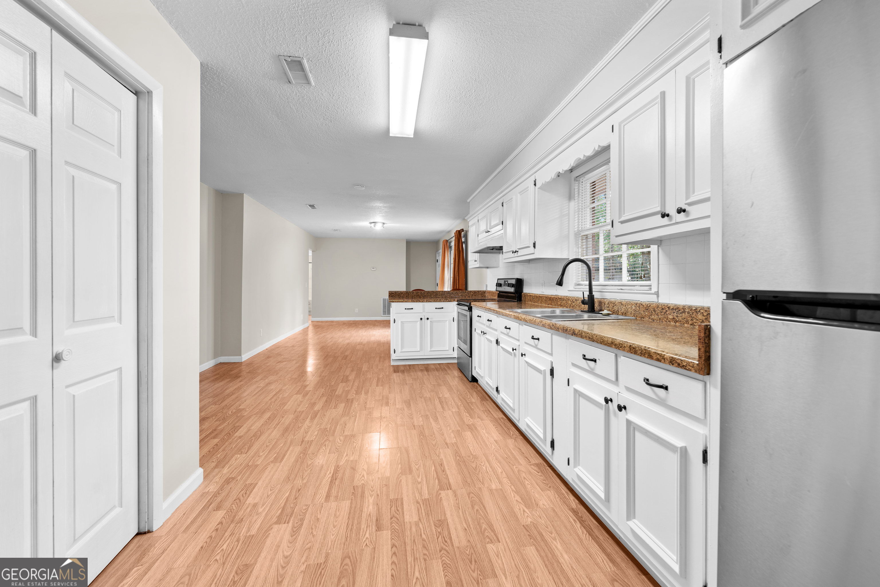 91 Peagler Street Homerville GA 31634