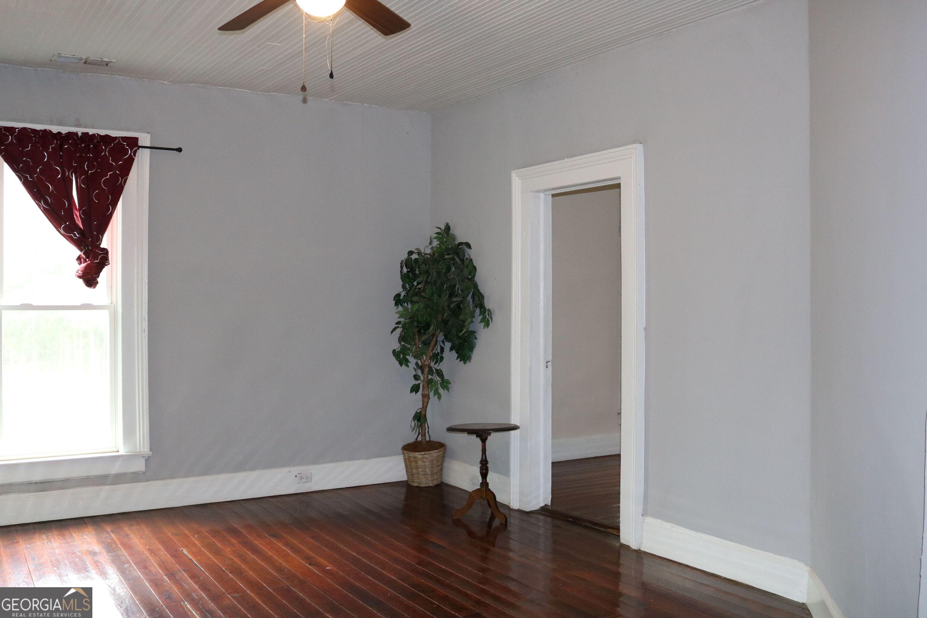 88 Railroad Avenue Carlton GA 30627