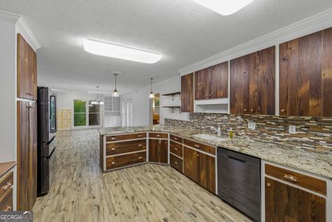 2218 J Warren Road Cornelia GA 30531