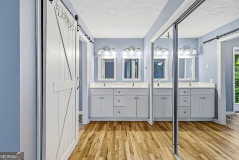 2218 J Warren Road Cornelia GA 30531