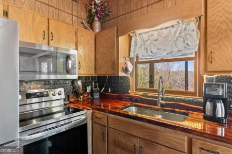 1227 Village Road Murphy NC 28906