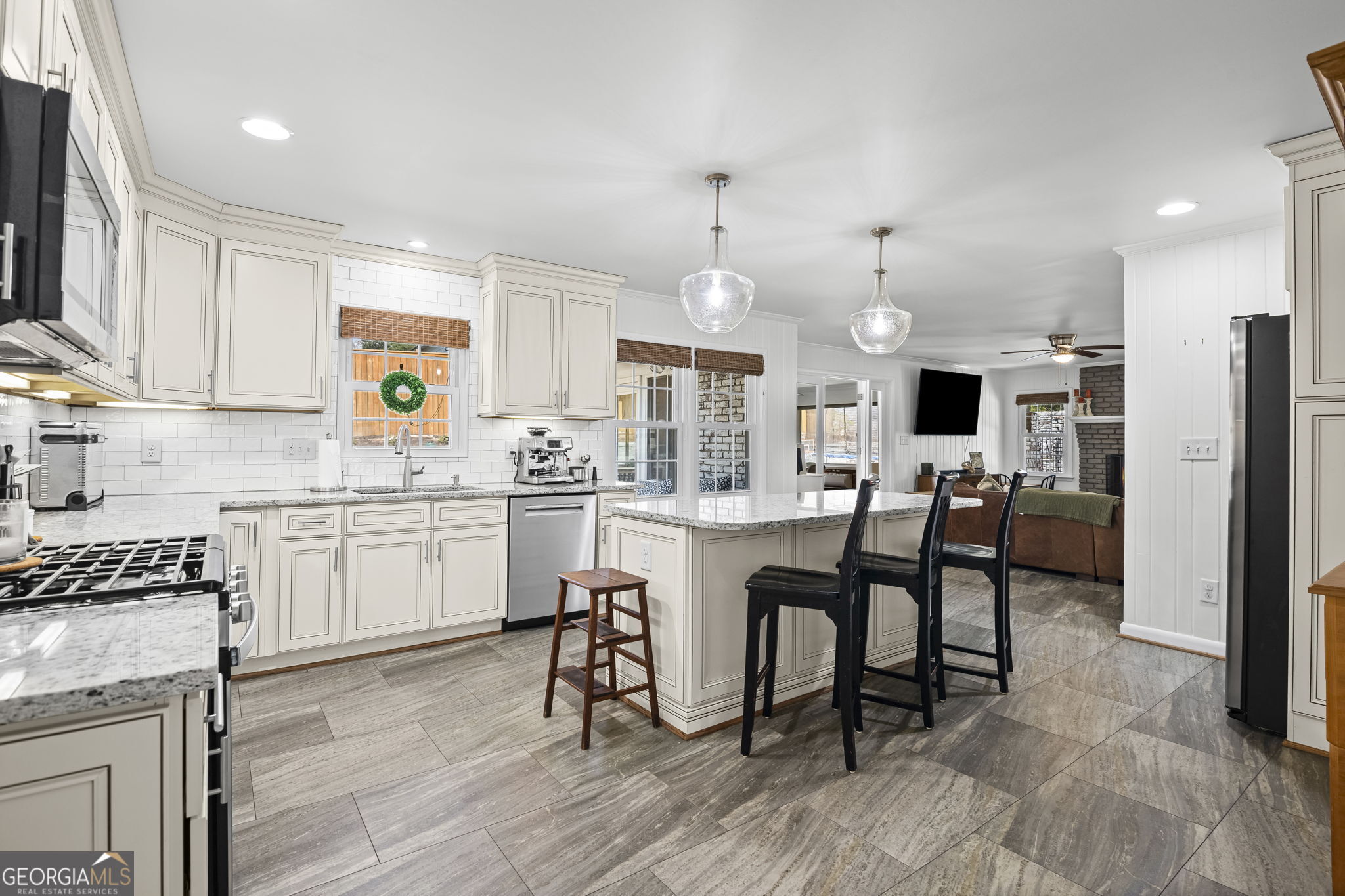 2808 Beverly Hills Drive NE Marietta GA 30068