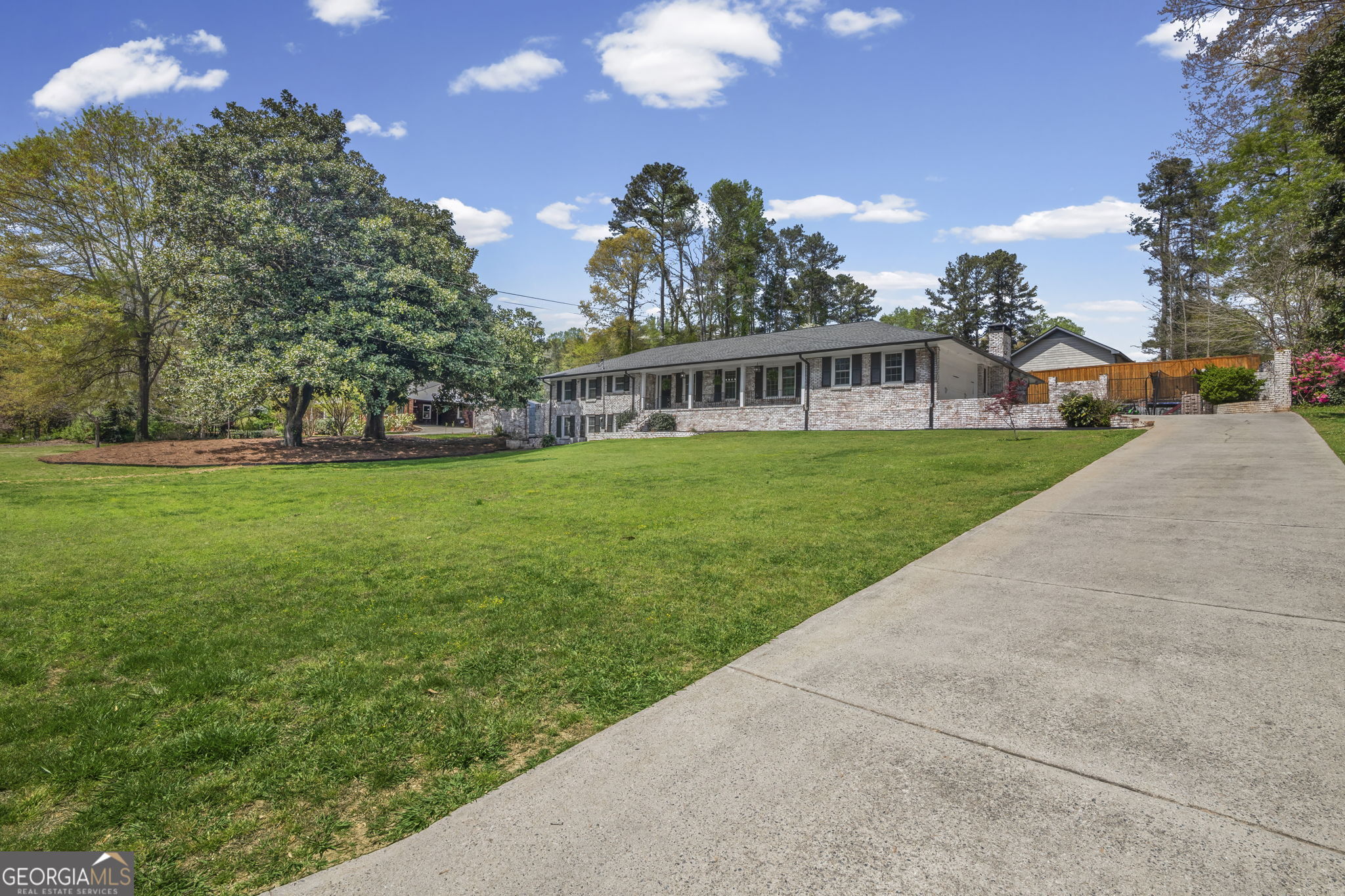 2808 Beverly Hills Drive NE Marietta GA 30068