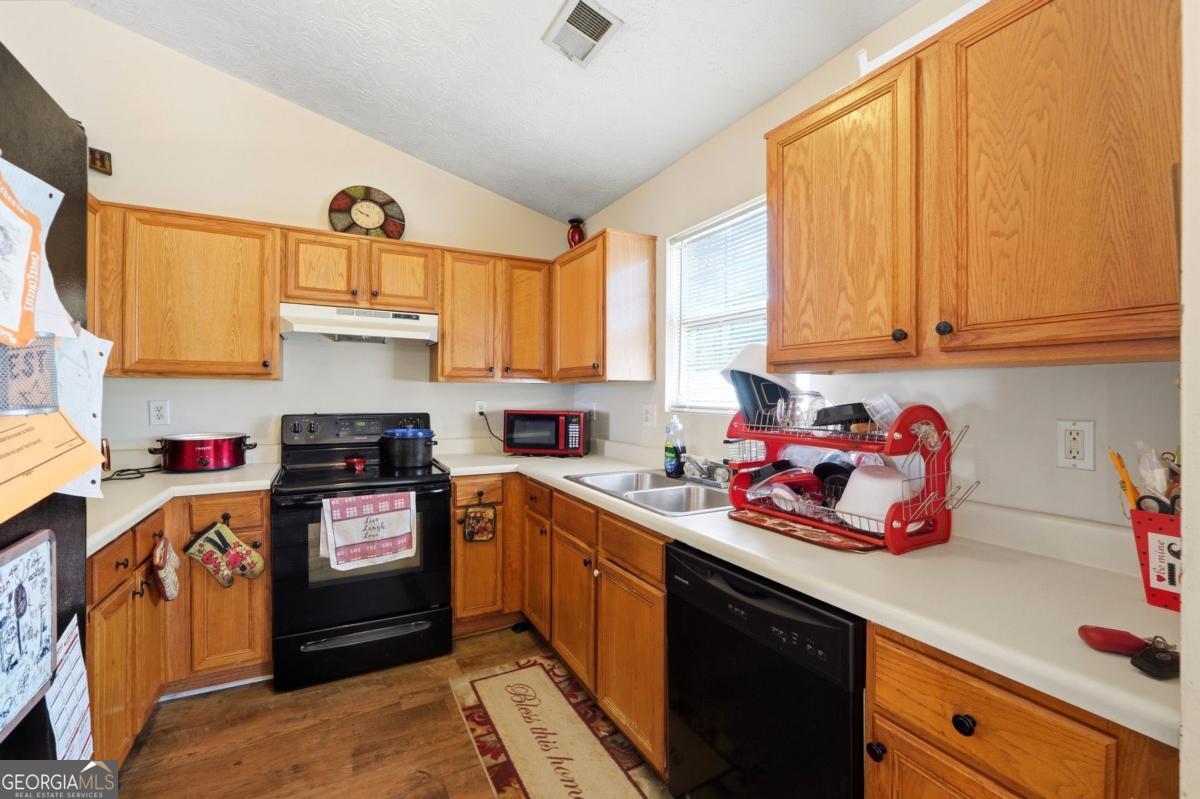 1027 Alford Crossing Lithonia GA 30058