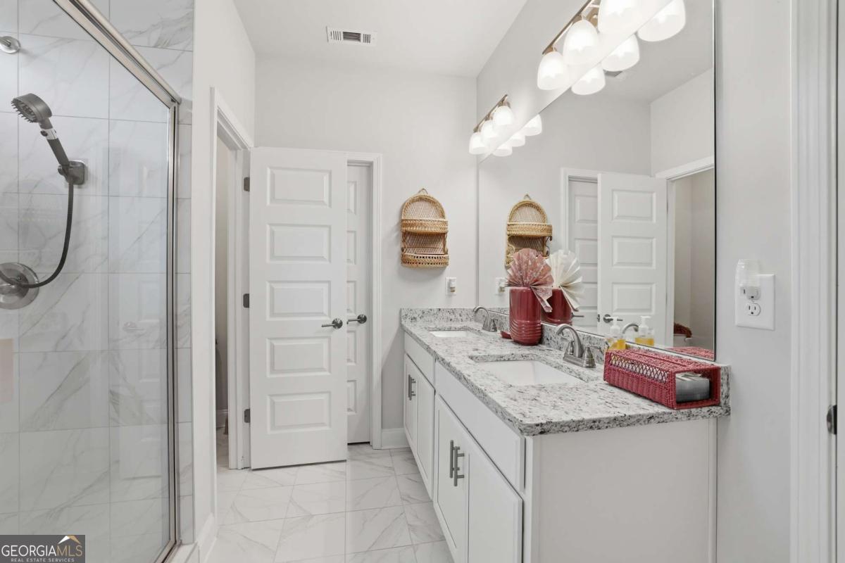 64 Sherwood Drive Commerce GA 30529