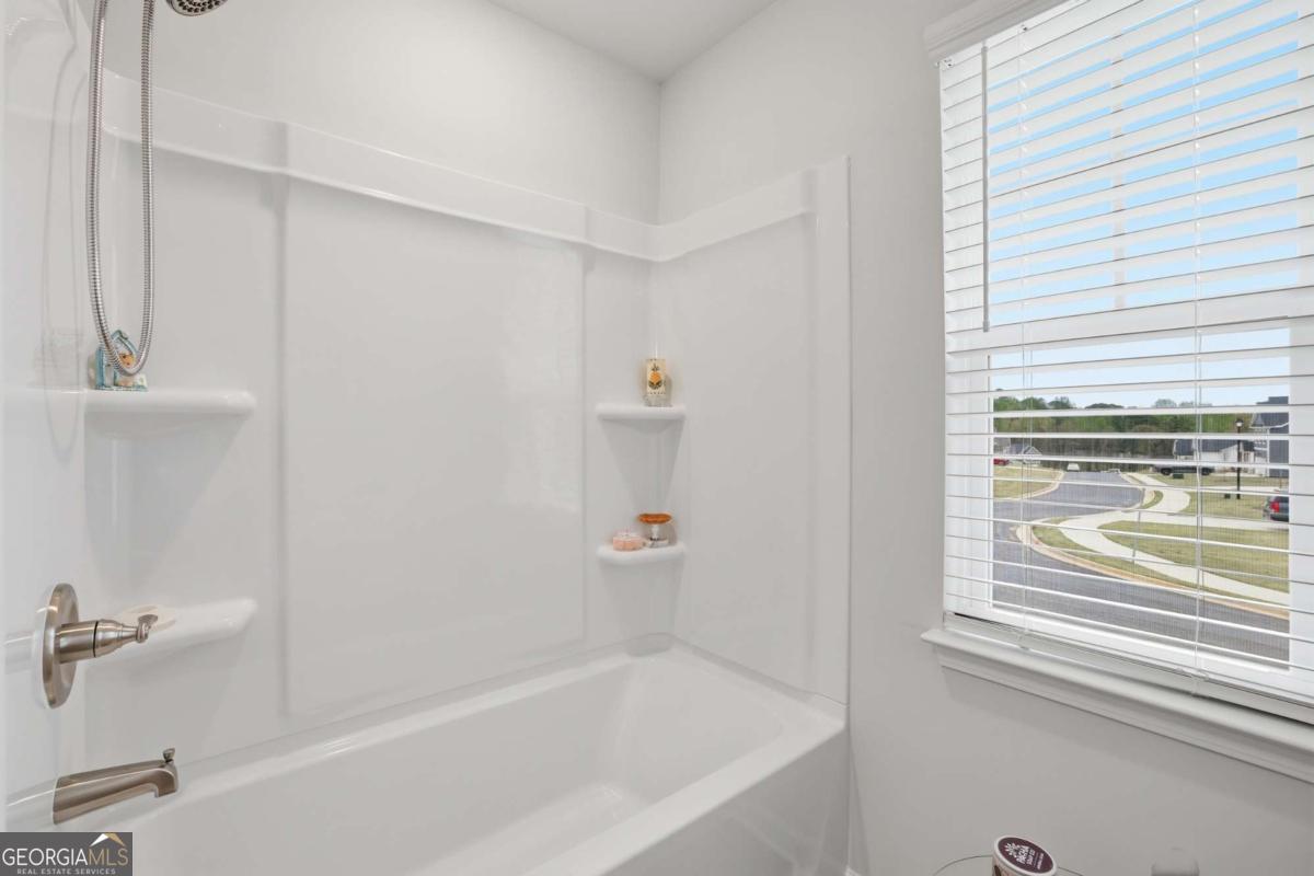 64 Sherwood Drive Commerce GA 30529