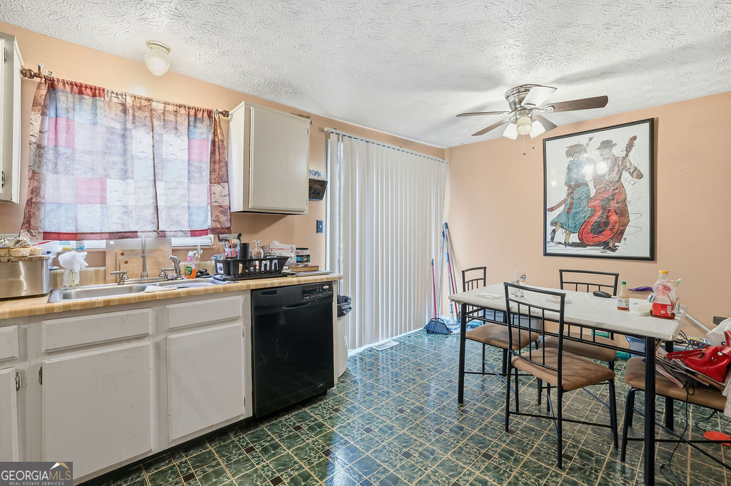 5312 Tracey Drive Stone Mountain GA 30088