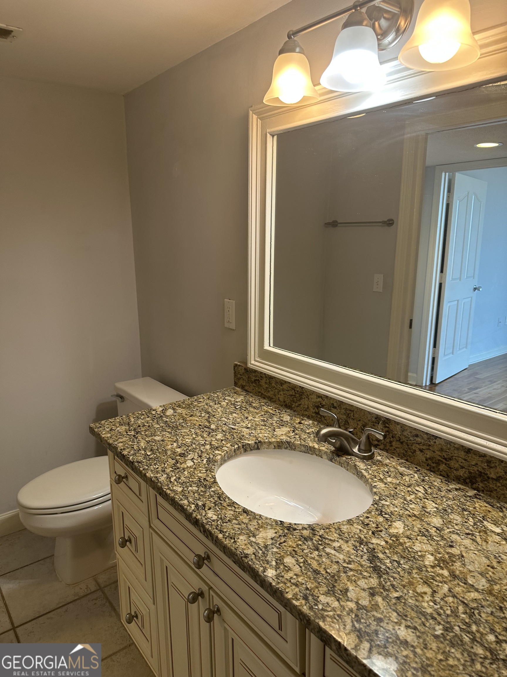2870 Pharr Court South NW Atlanta GA 30305