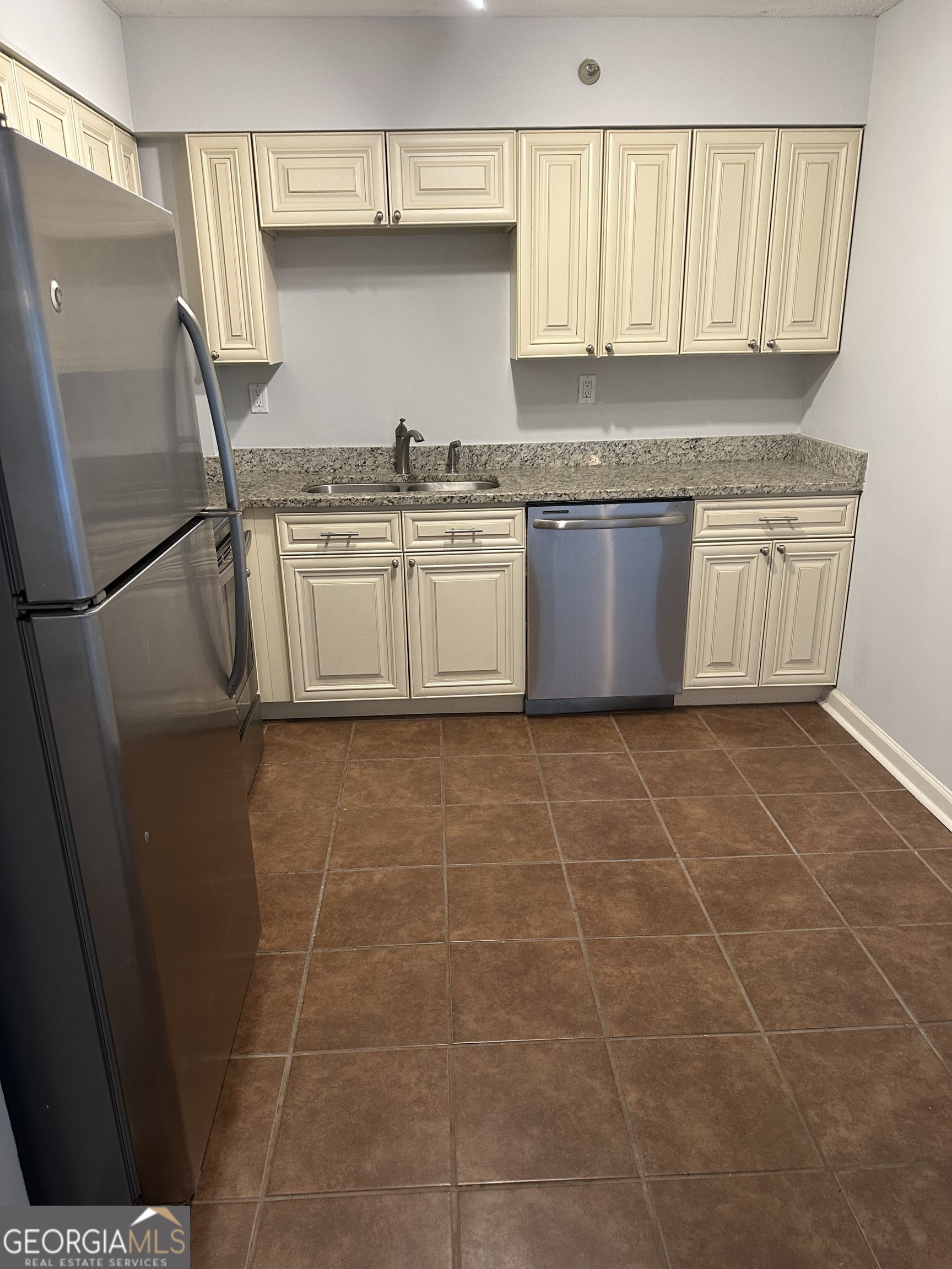 2870 Pharr Court South NW Atlanta GA 30305