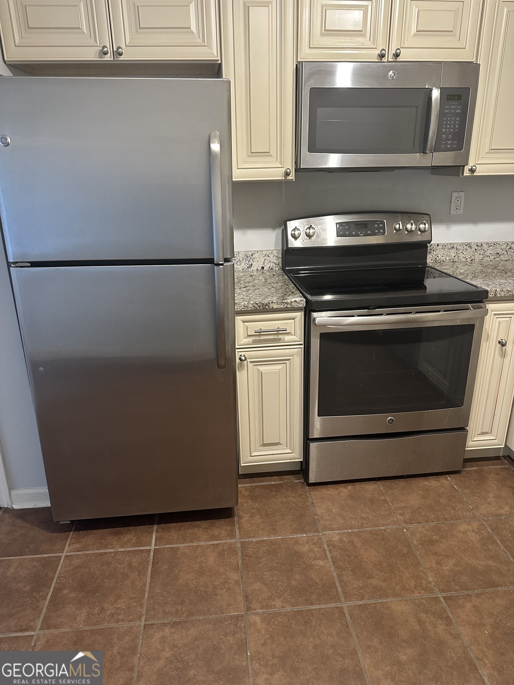 2870 Pharr Court South NW Atlanta GA 30305