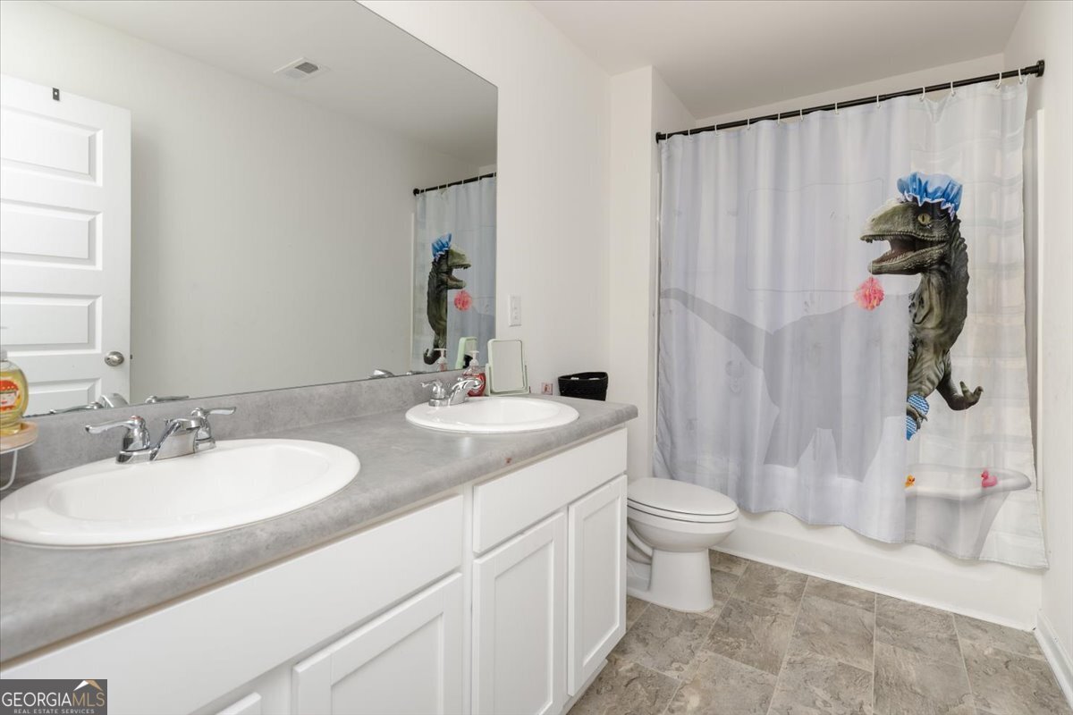 219 Barnyard Way Perry GA 31069