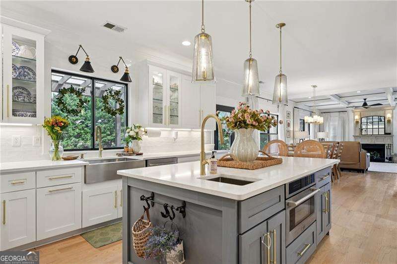 5803 Little Doe Walk Flowery Branch GA 30542