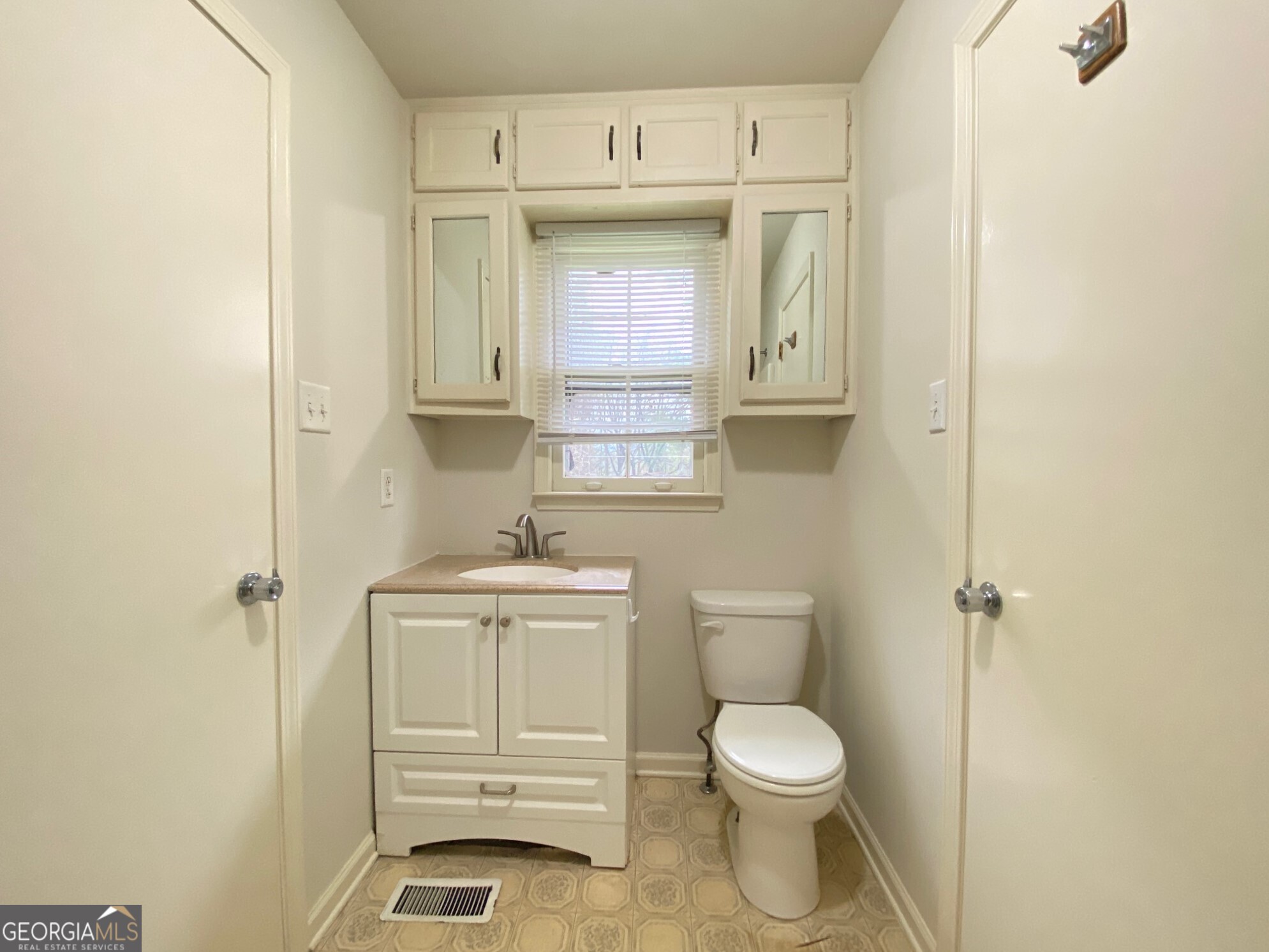 197 Cooper Lake Road SE Mableton GA 30126