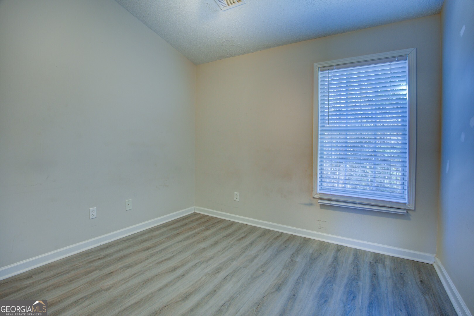 7669 Commerce Court Riverdale GA 30296