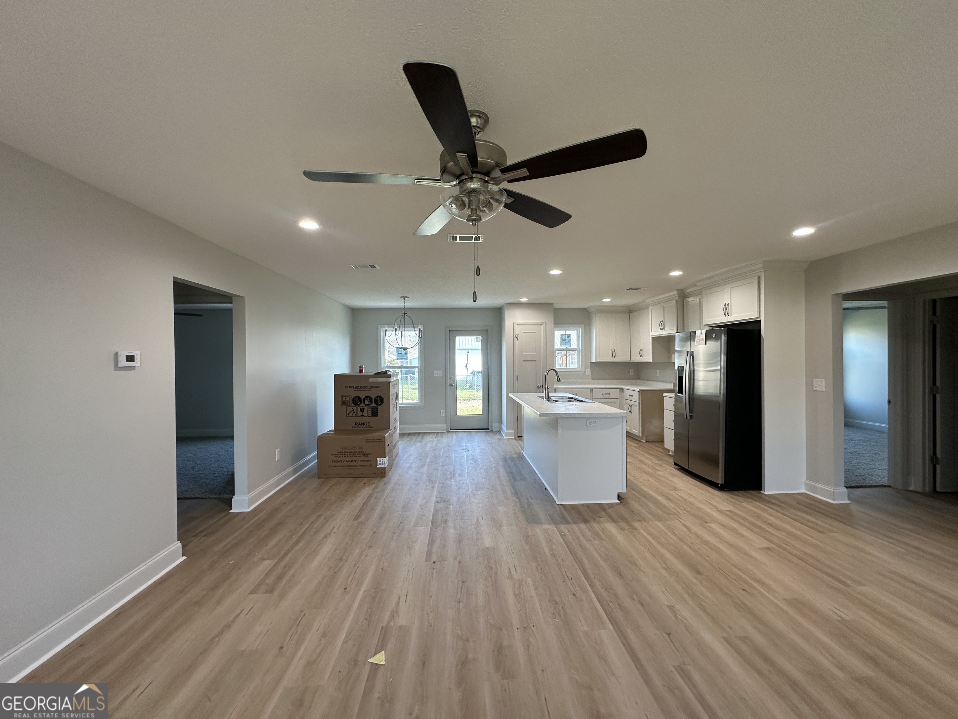 61 Cypress Street Ray City GA 31645