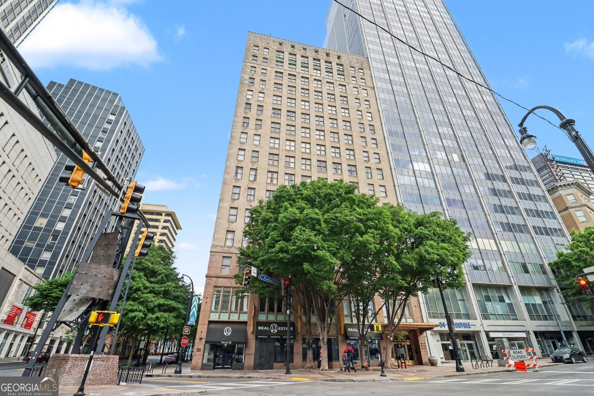 32 Peachtree Street NW Atlanta GA 30303