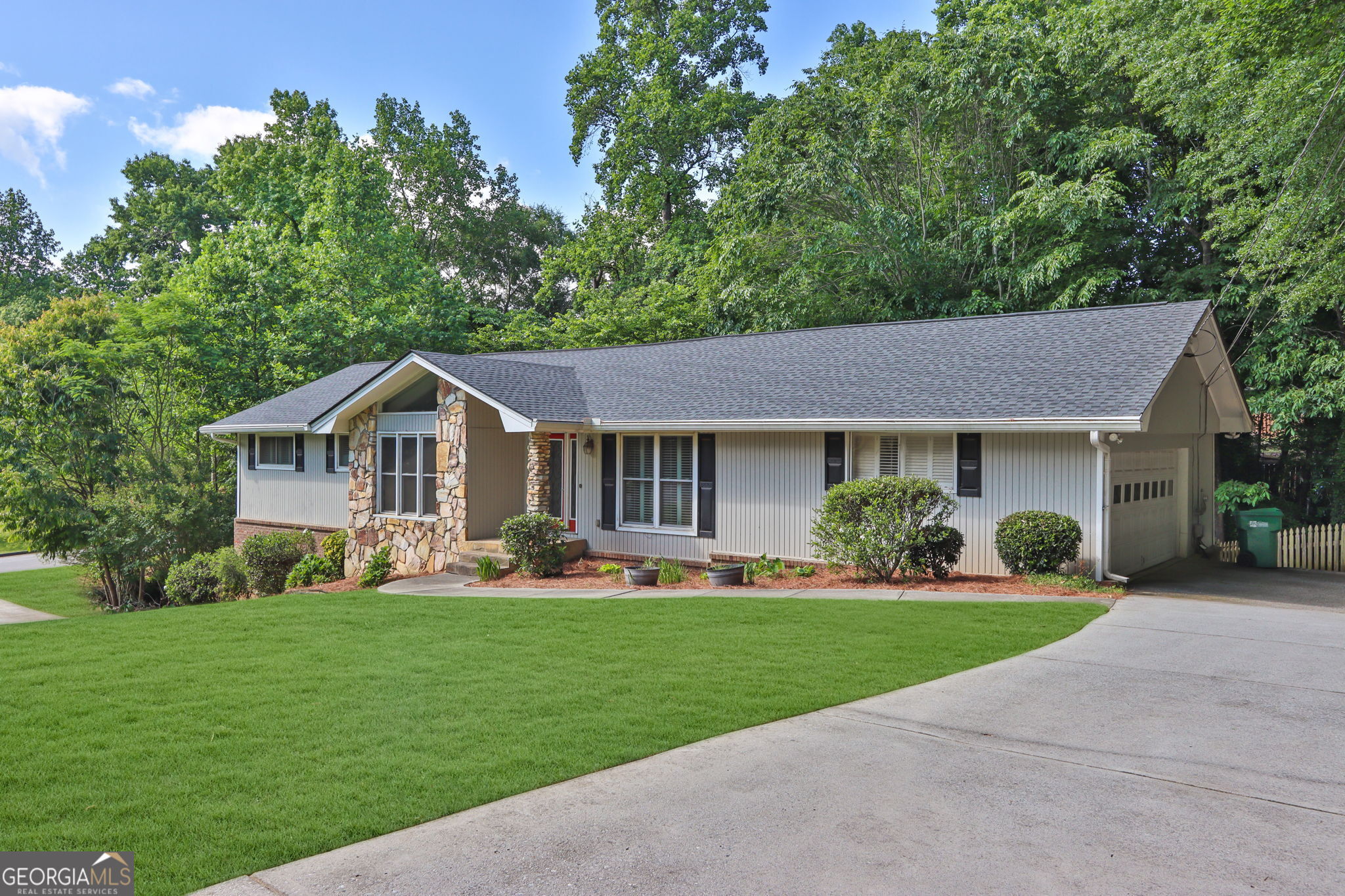 3847 Viking Court Atlanta GA 30360