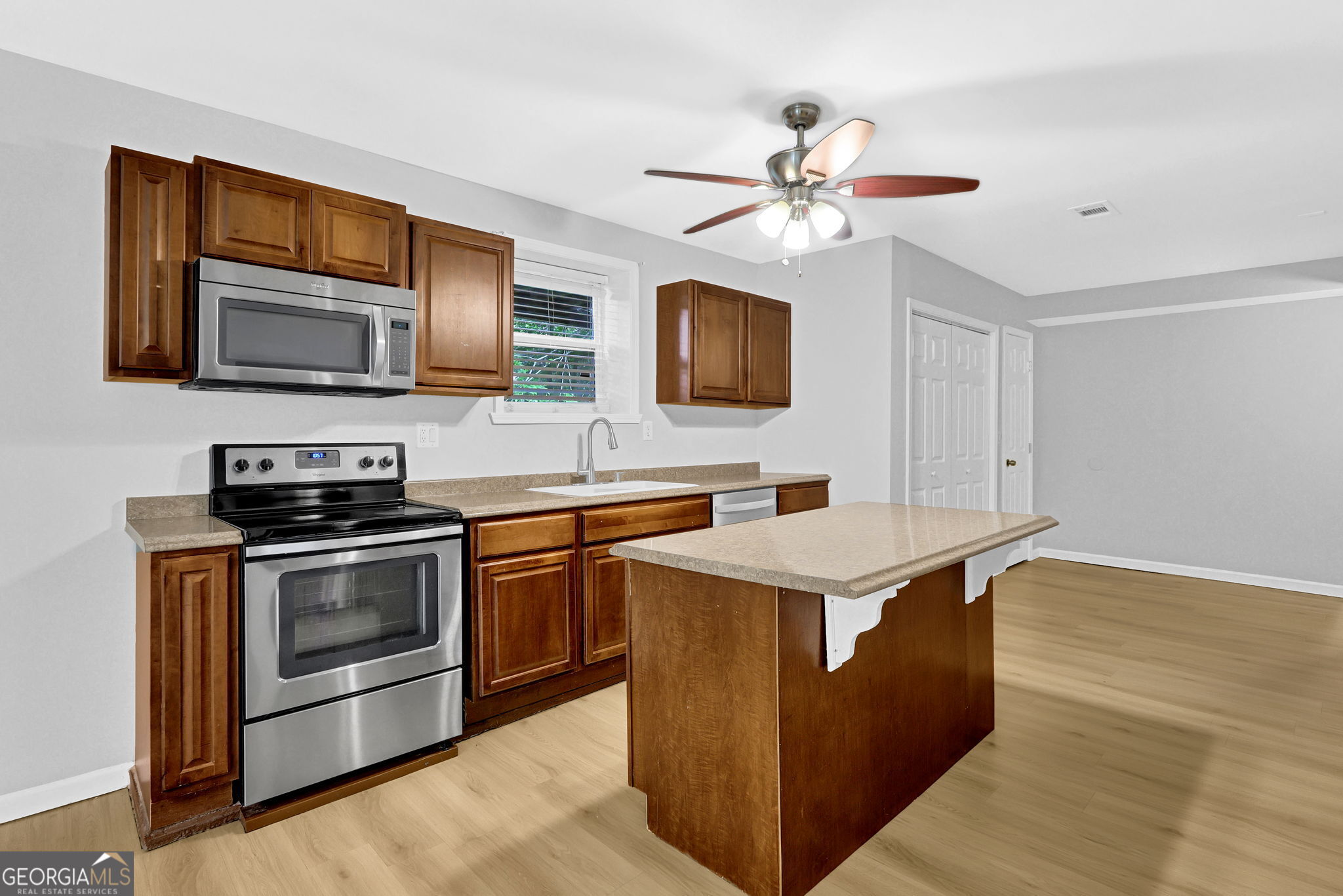 3847 Viking Court Atlanta GA 30360