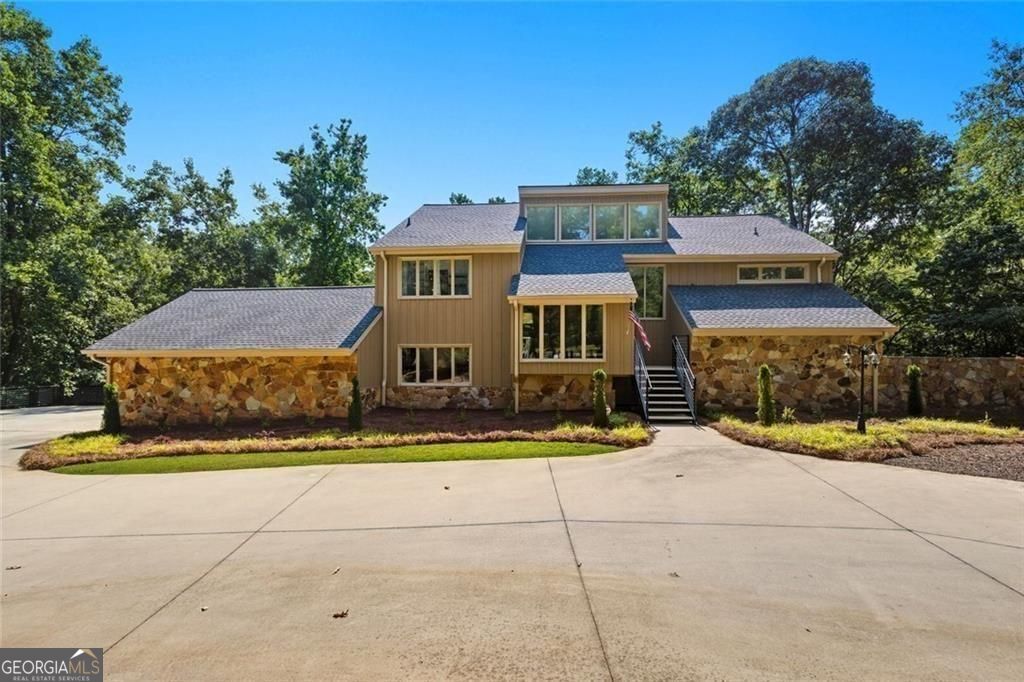 3680 Lamplighter Cove Road Gainesville GA 30504