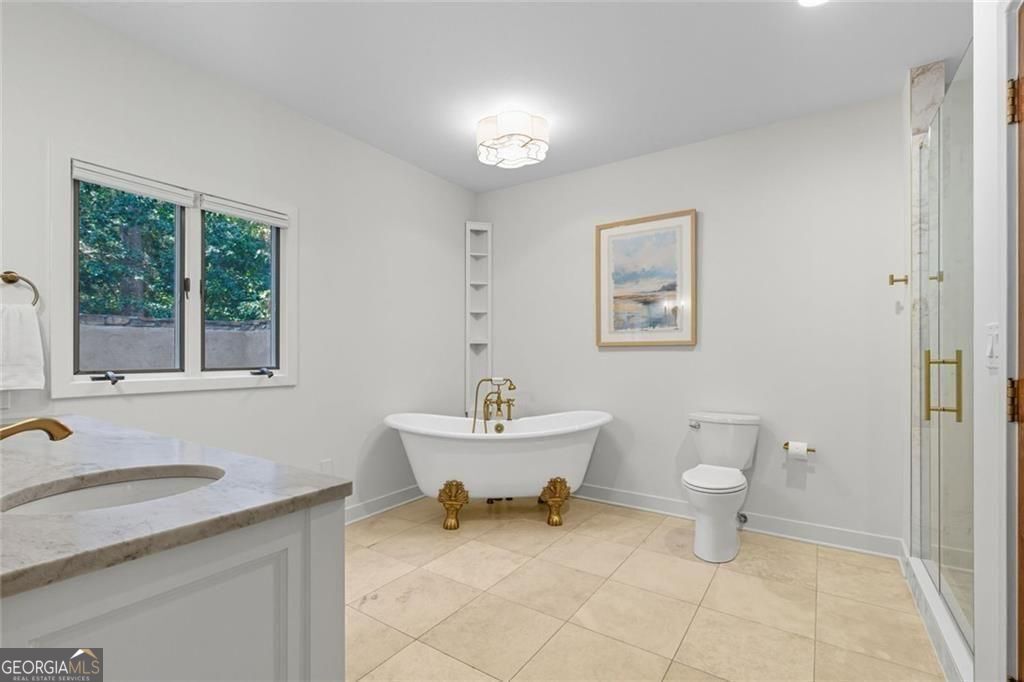 3680 Lamplighter Cove Road Gainesville GA 30504