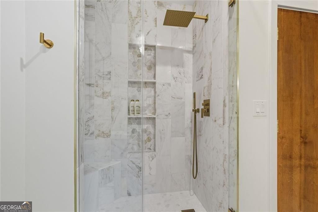 3680 Lamplighter Cove Road Gainesville GA 30504
