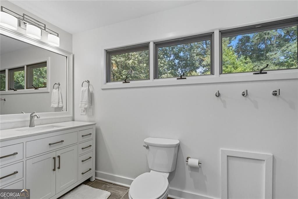 3680 Lamplighter Cove Road Gainesville GA 30504