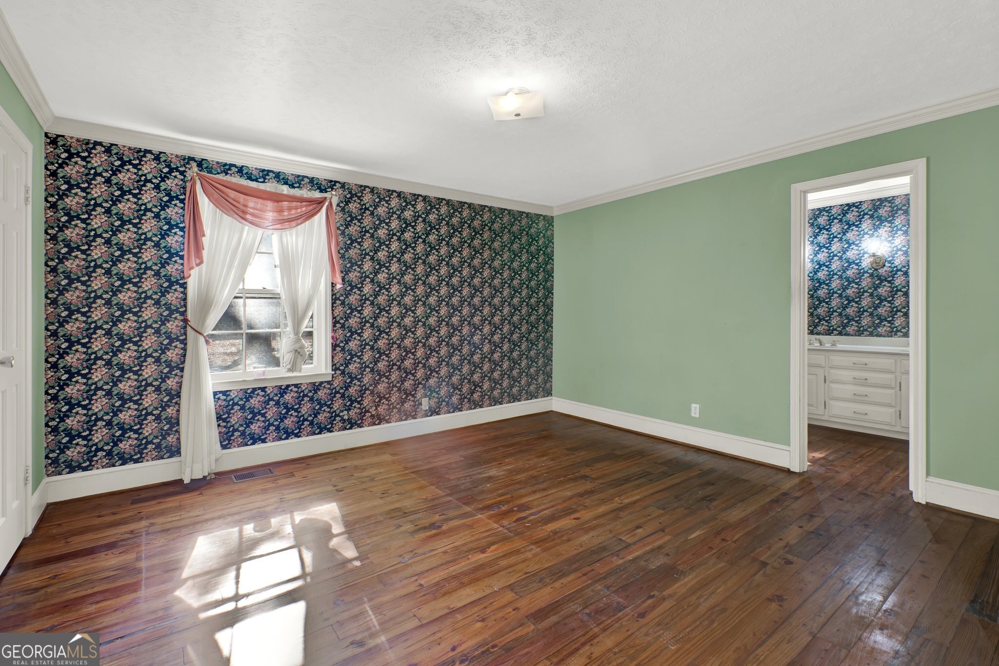 104 E Valley Road NE Rydal GA 30171