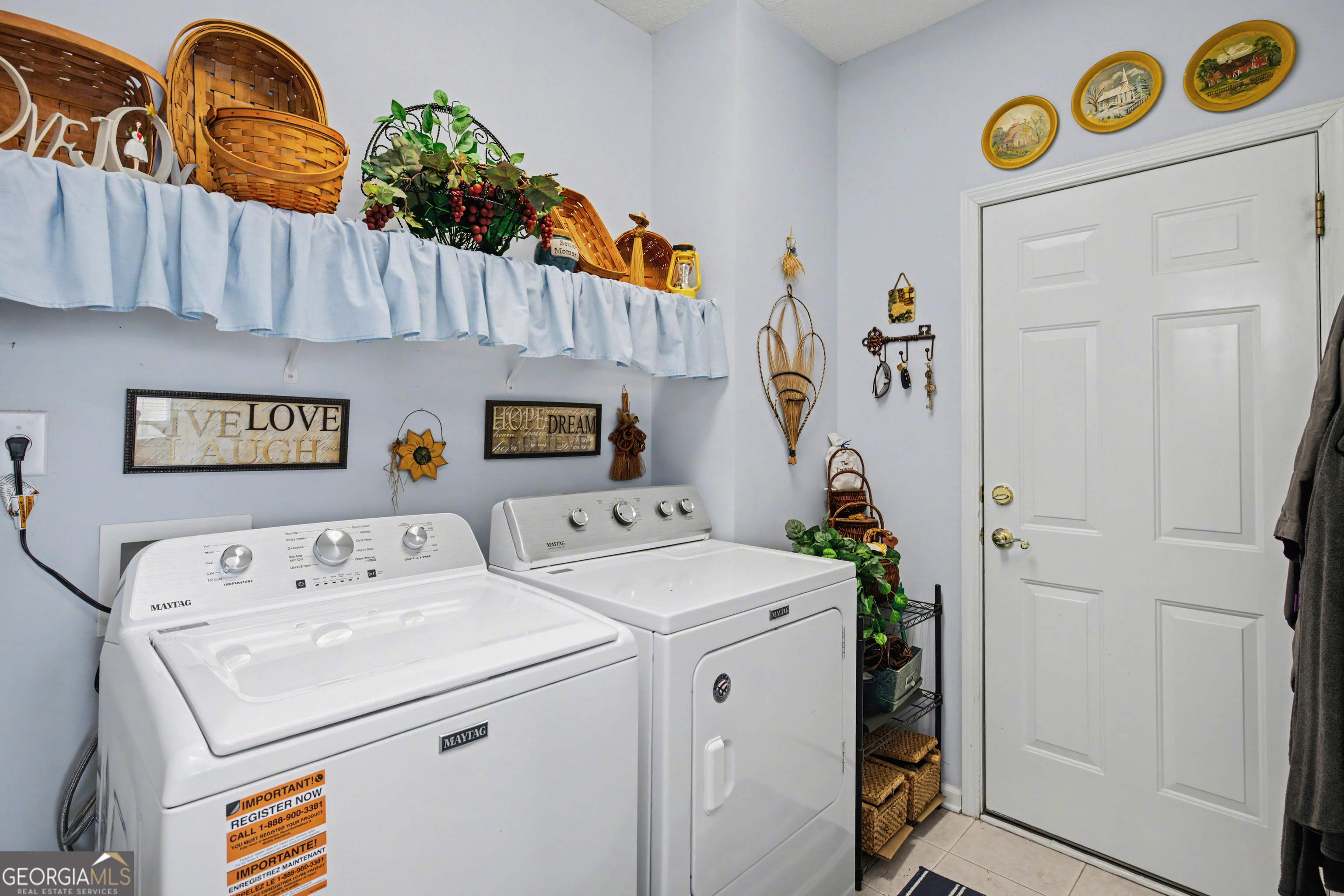 28 Vista Bella Way Newnan GA 30265