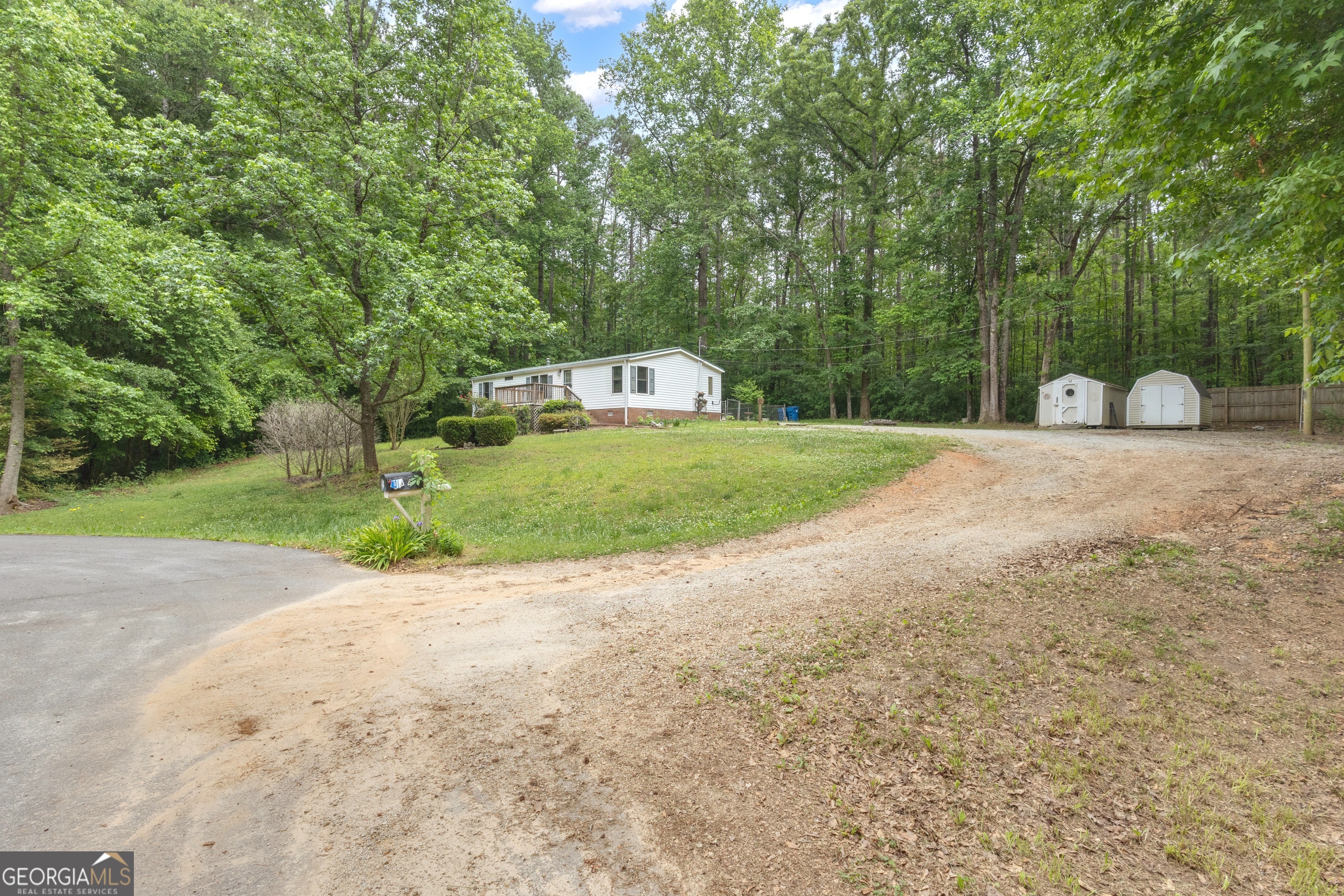 4 Cottonwood Circle Sharpsburg GA 30277