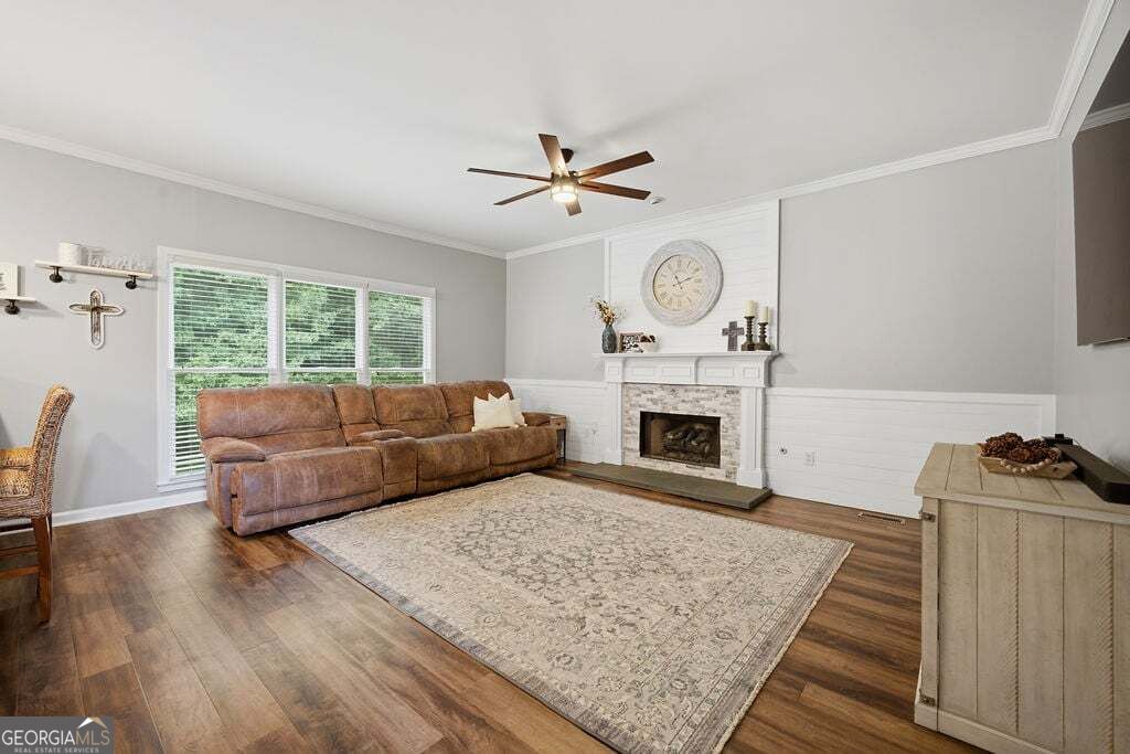 1938 Greensferry Glen Lawrenceville GA 30043
