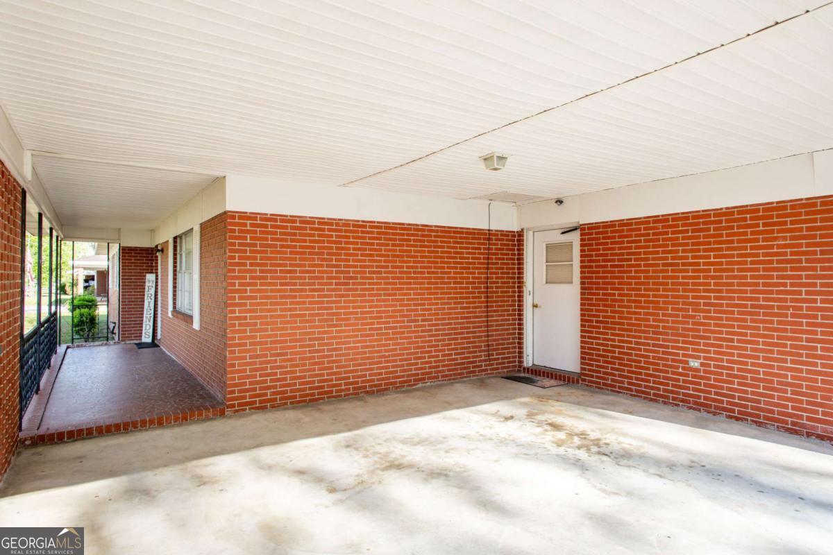 2210 Albany Avenue Waycross GA 31503
