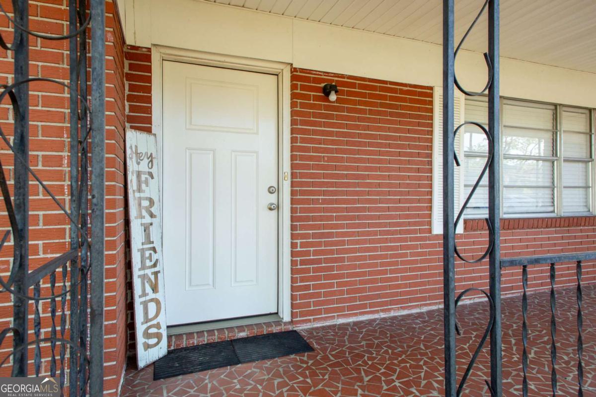 2210 Albany Avenue Waycross GA 31503