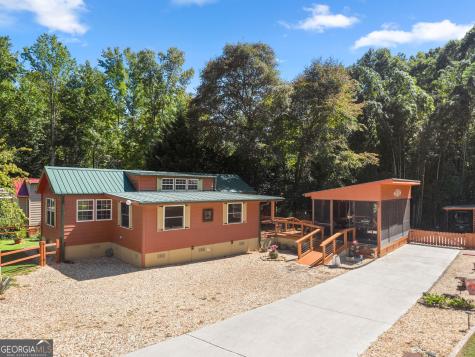 241 Elkmont Trail Cleveland GA 30528