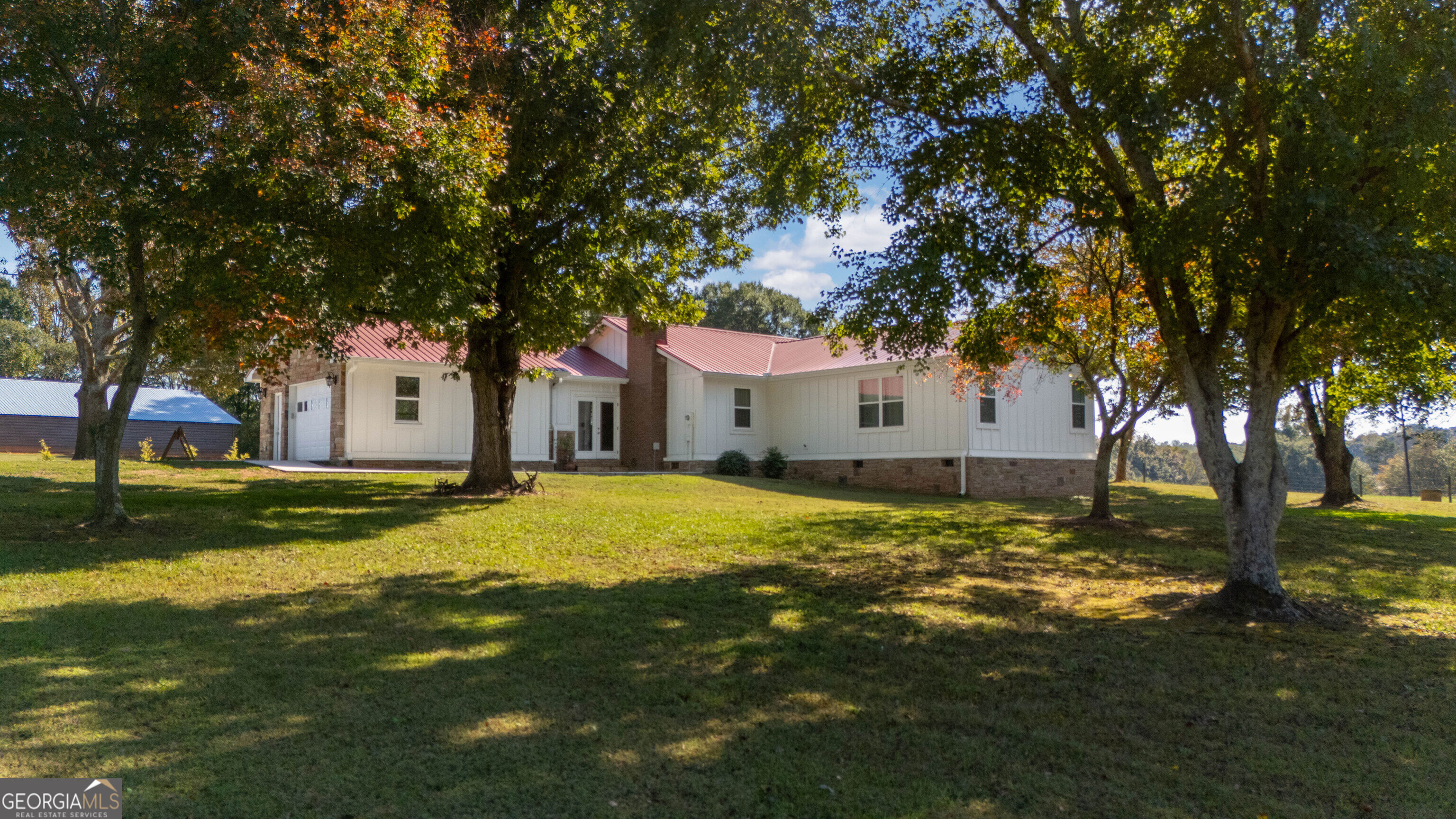 2111 Highway 323 Gillsville GA 30543