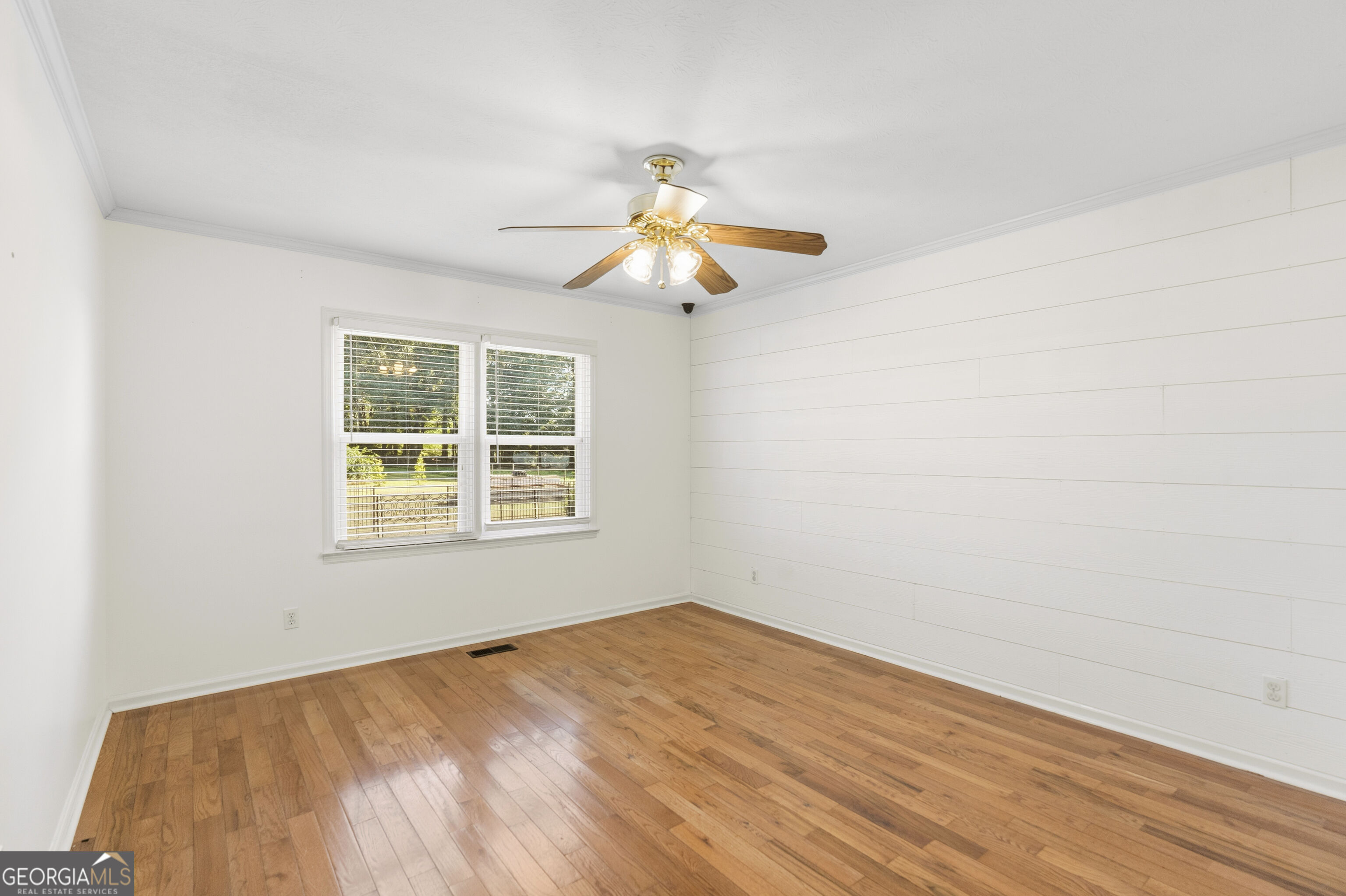 2111 Highway 323 Gillsville GA 30543