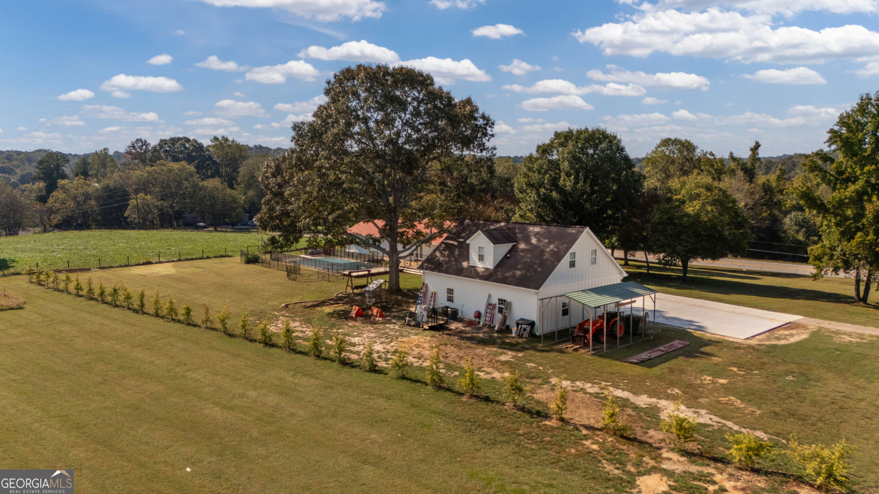 2111 Highway 323 Gillsville GA 30543