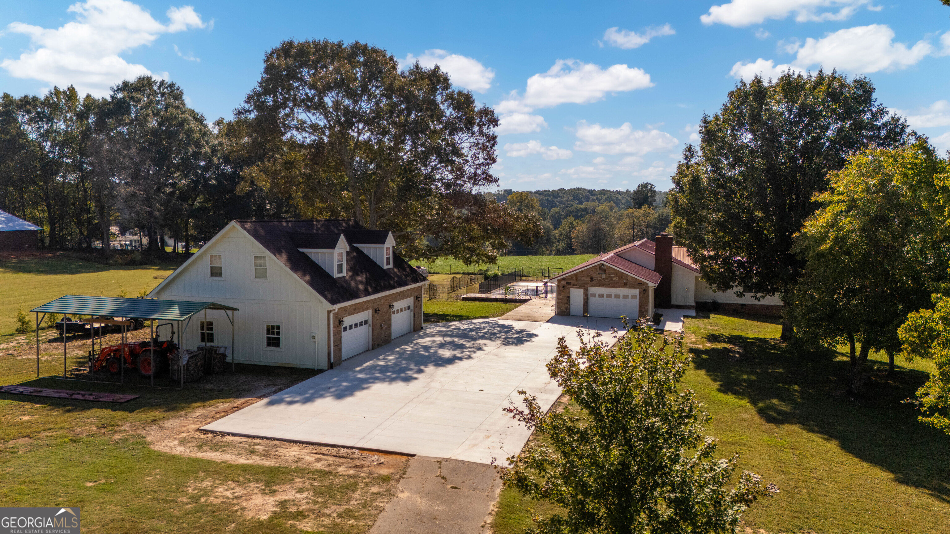 2111 Highway 323 Gillsville GA 30543