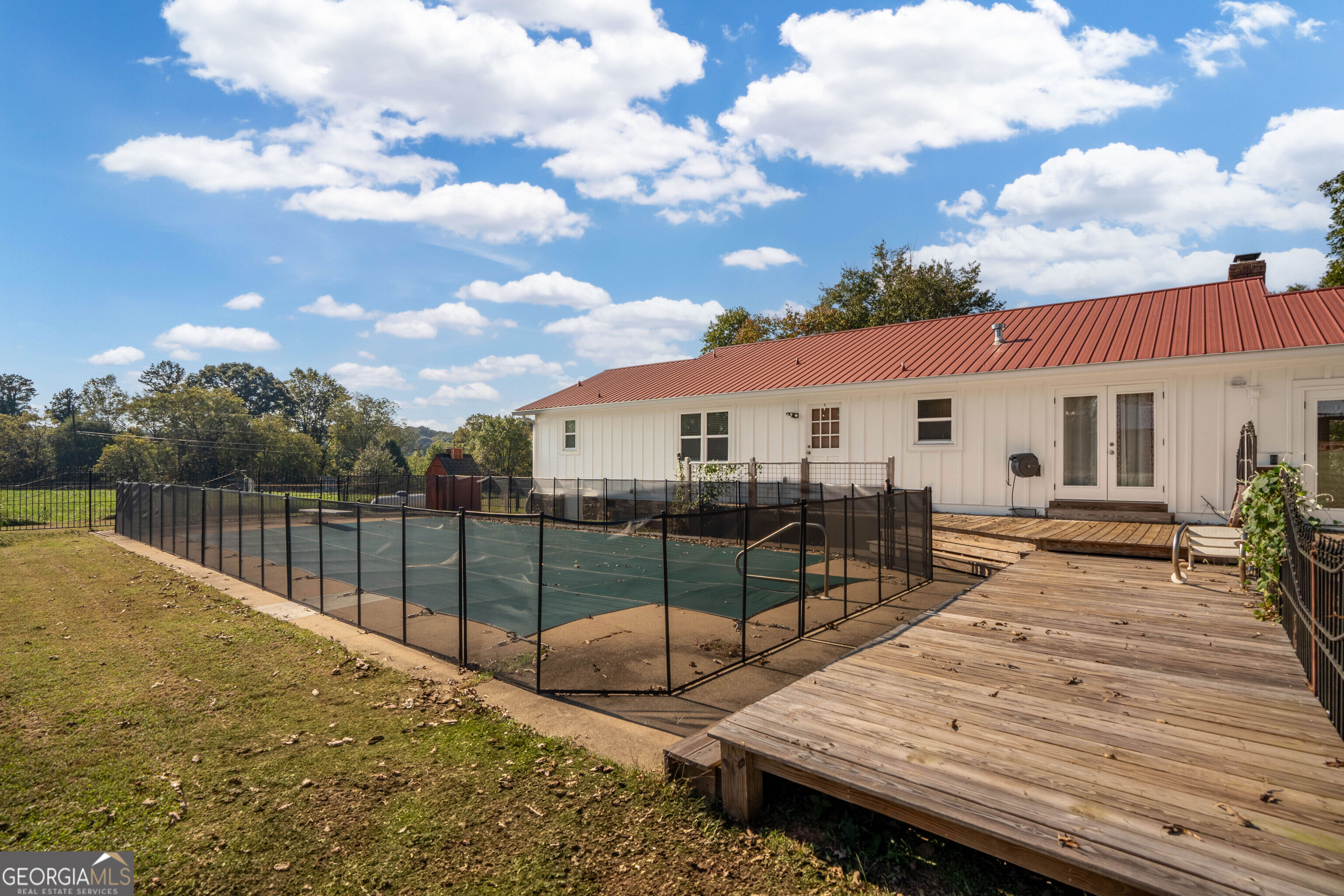 2111 Highway 323 Gillsville GA 30543