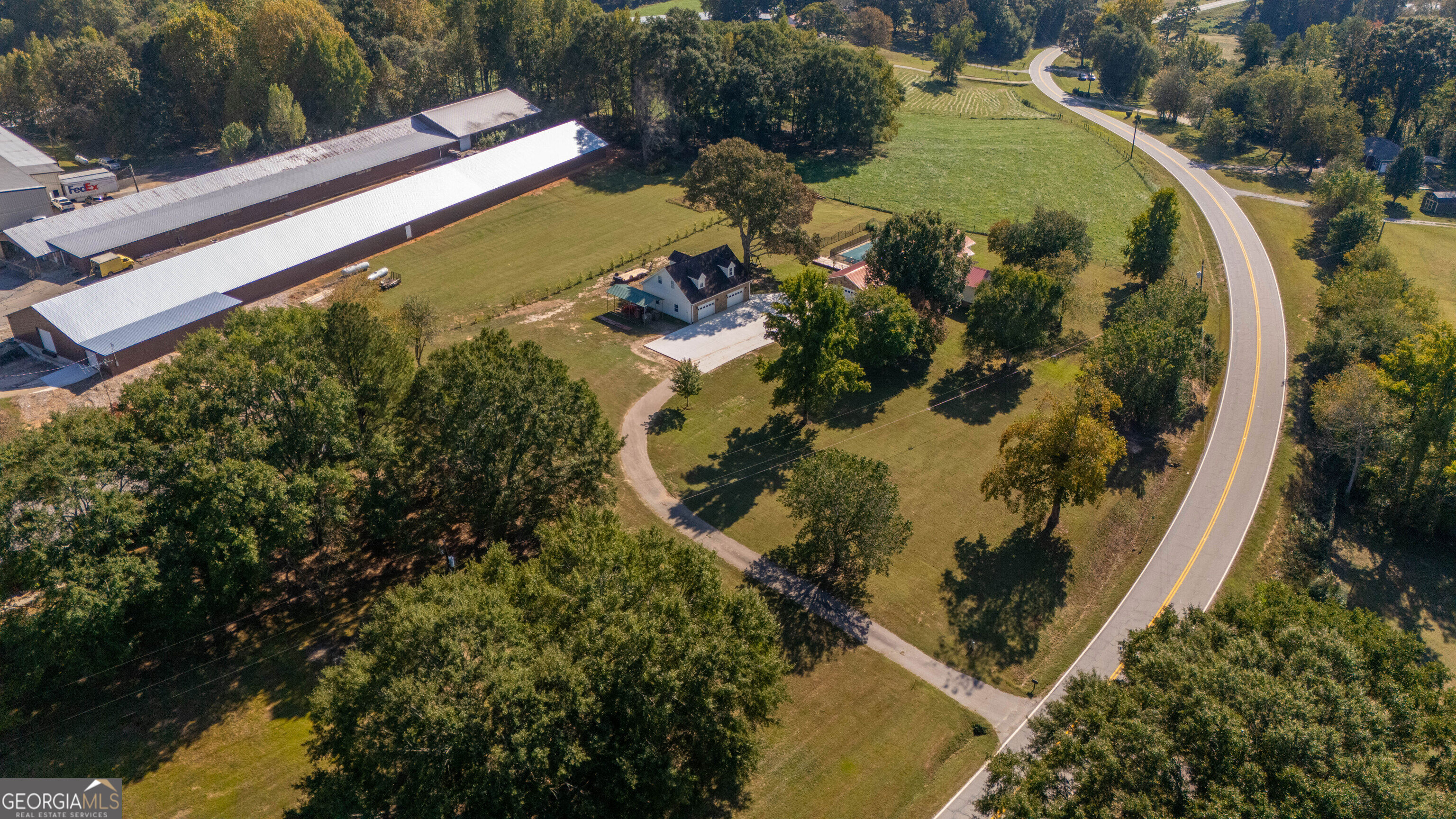 2111 Highway 323 Gillsville GA 30543