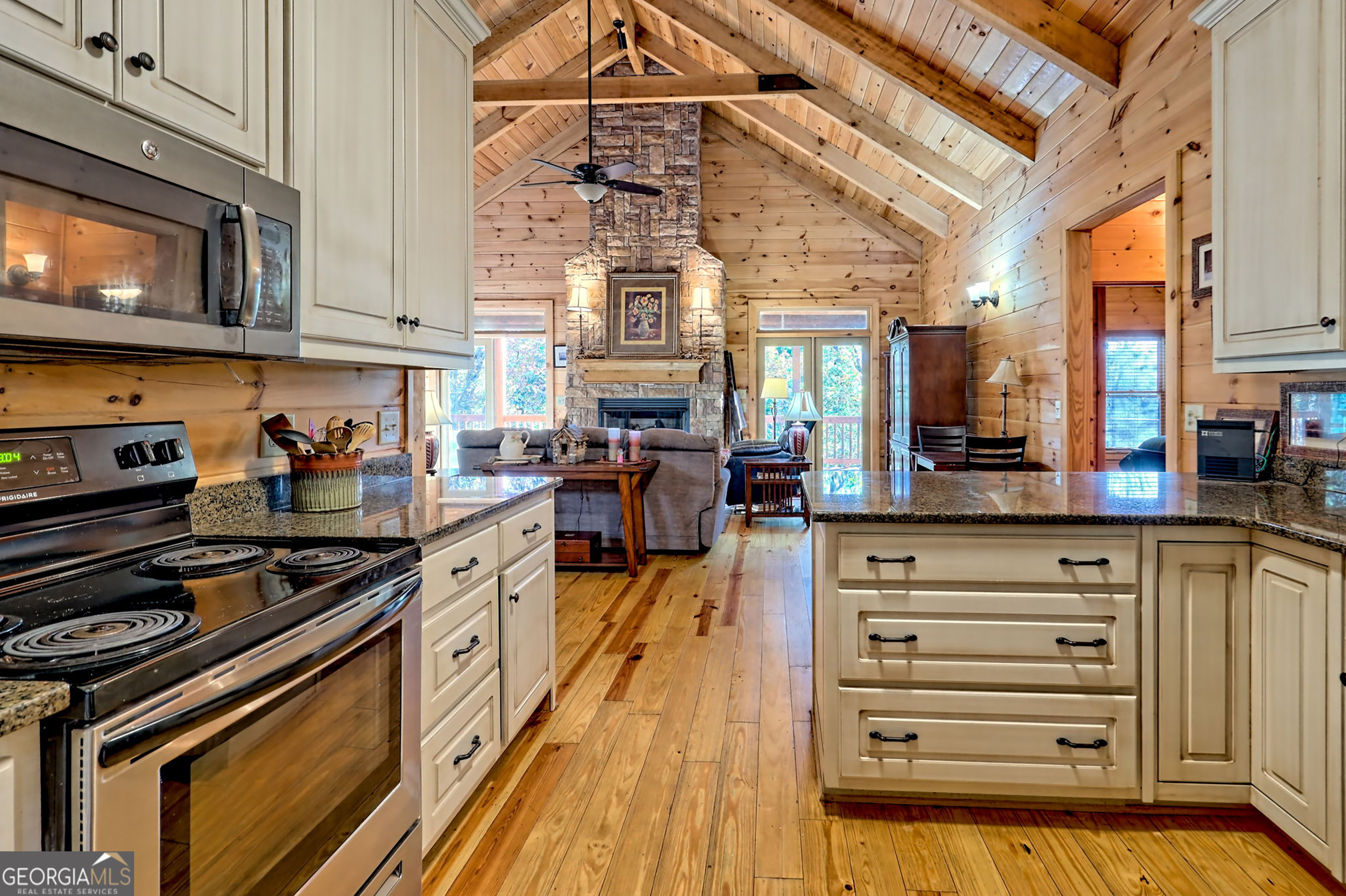 407 Blackberry Drive Rabun Gap GA 30568