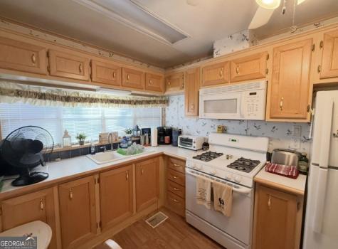 143 Cindy Parkway Cleveland GA 30528