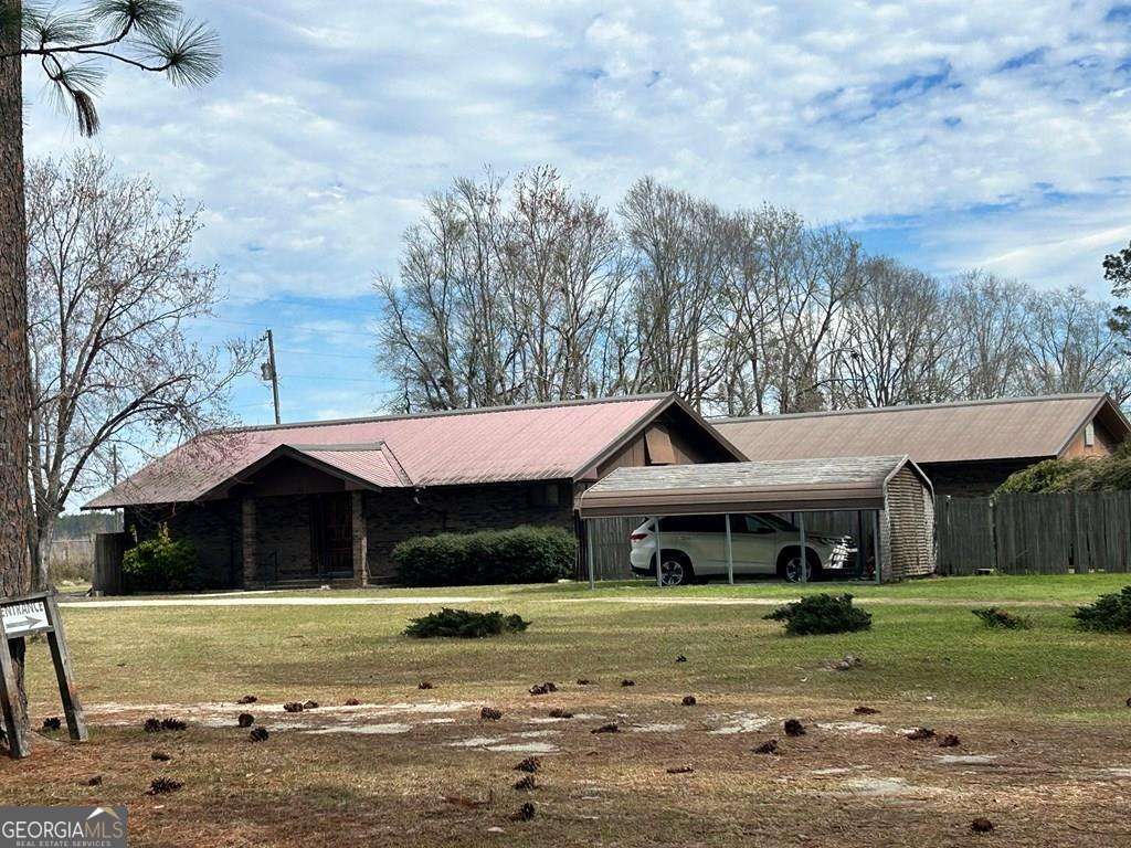 1348 S Us Highway 1 Alma GA 31510