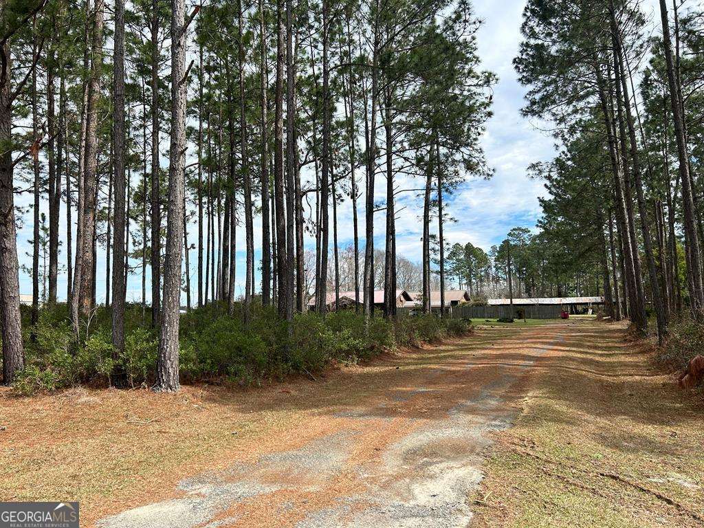 1348 S Us Highway 1 Alma GA 31510