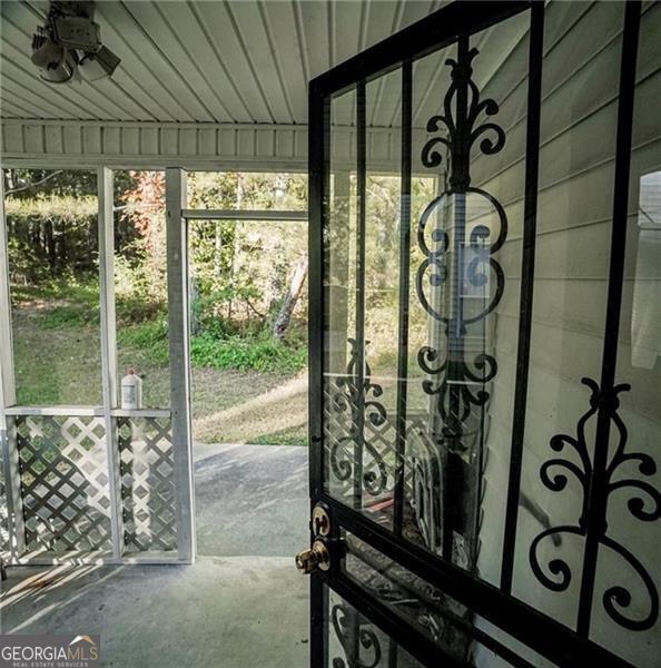 493 E Lake Drive Riverdale GA 30274