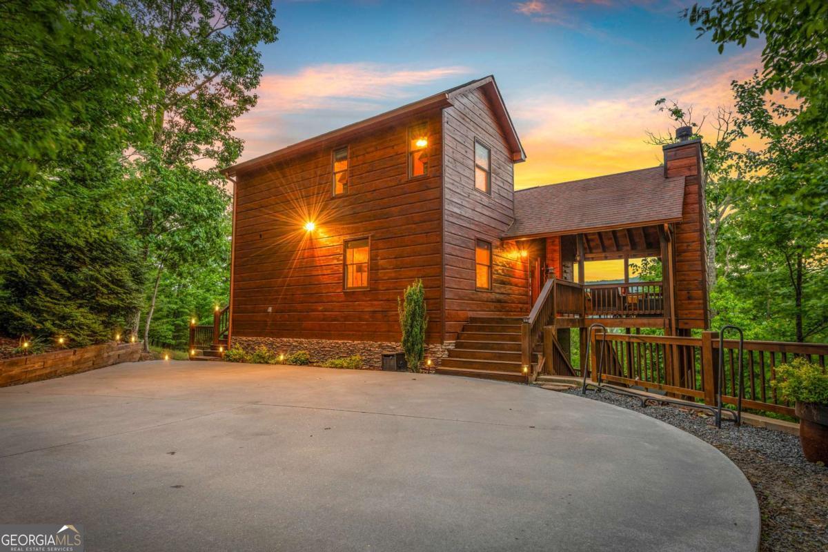 58 Overlook Way Blue Ridge GA 30513