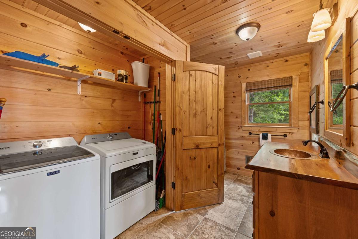 58 Overlook Way Blue Ridge GA 30513