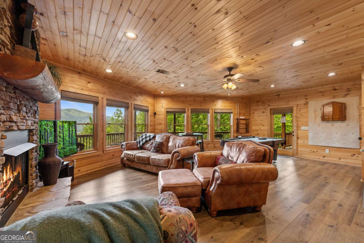 58 Overlook Way Blue Ridge GA 30513