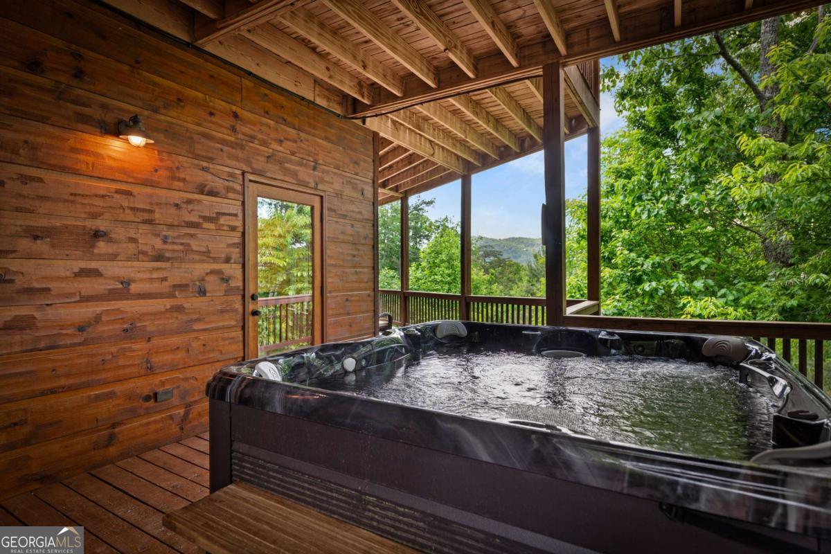 58 Overlook Way Blue Ridge GA 30513