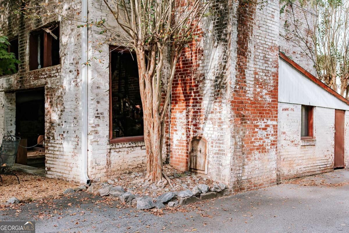 585 White Circle Athens GA 30605