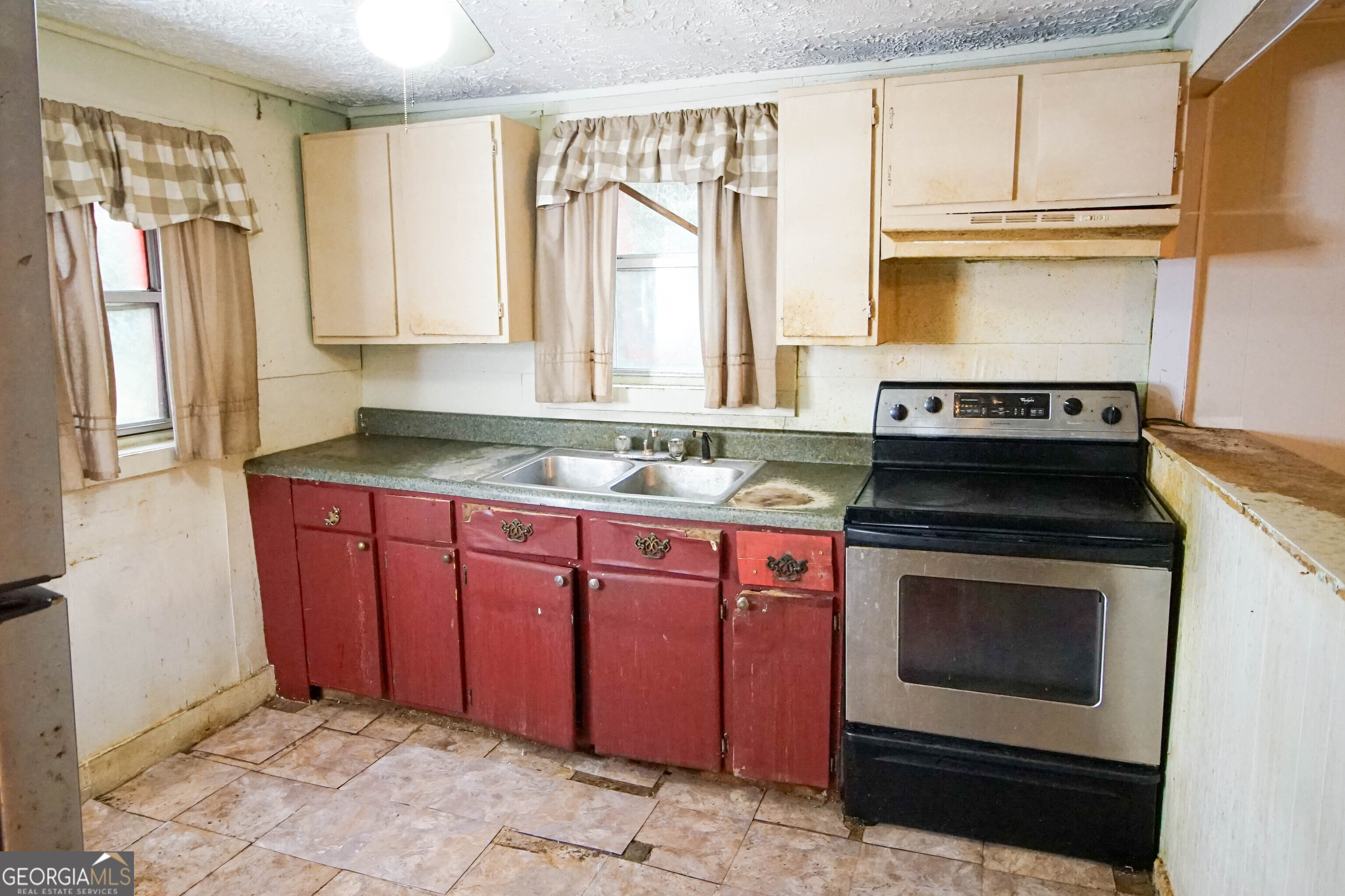 28 E Mlk Jr Avenue Lakeland GA 31635